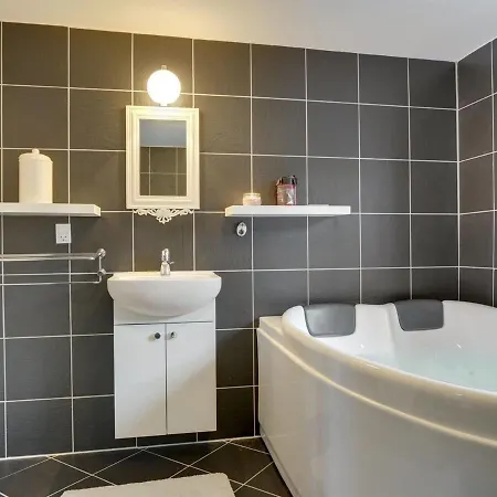 Apartment Murtuz - 900m From The Sea In Nw Jutland By Interhome Skagen
